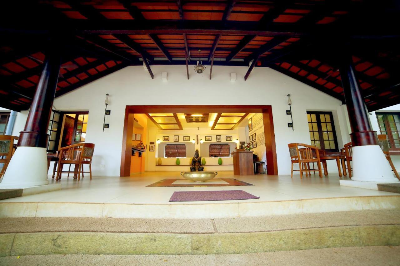 Old Lighthouse Bristow Hotel , Fort Kochi Екстериор снимка
