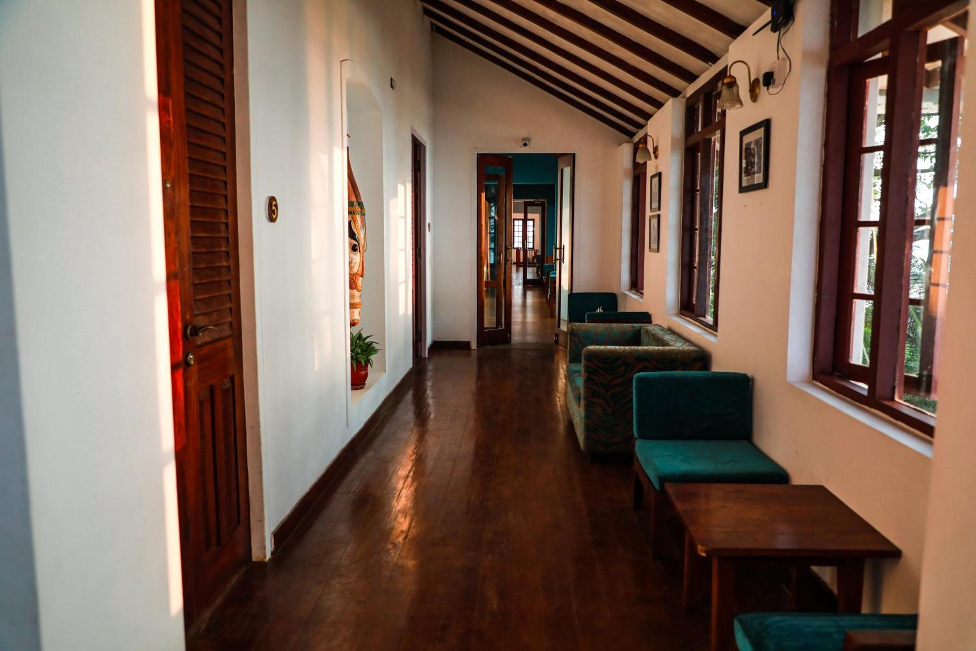 Old Lighthouse Bristow Hotel , Fort Kochi Екстериор снимка