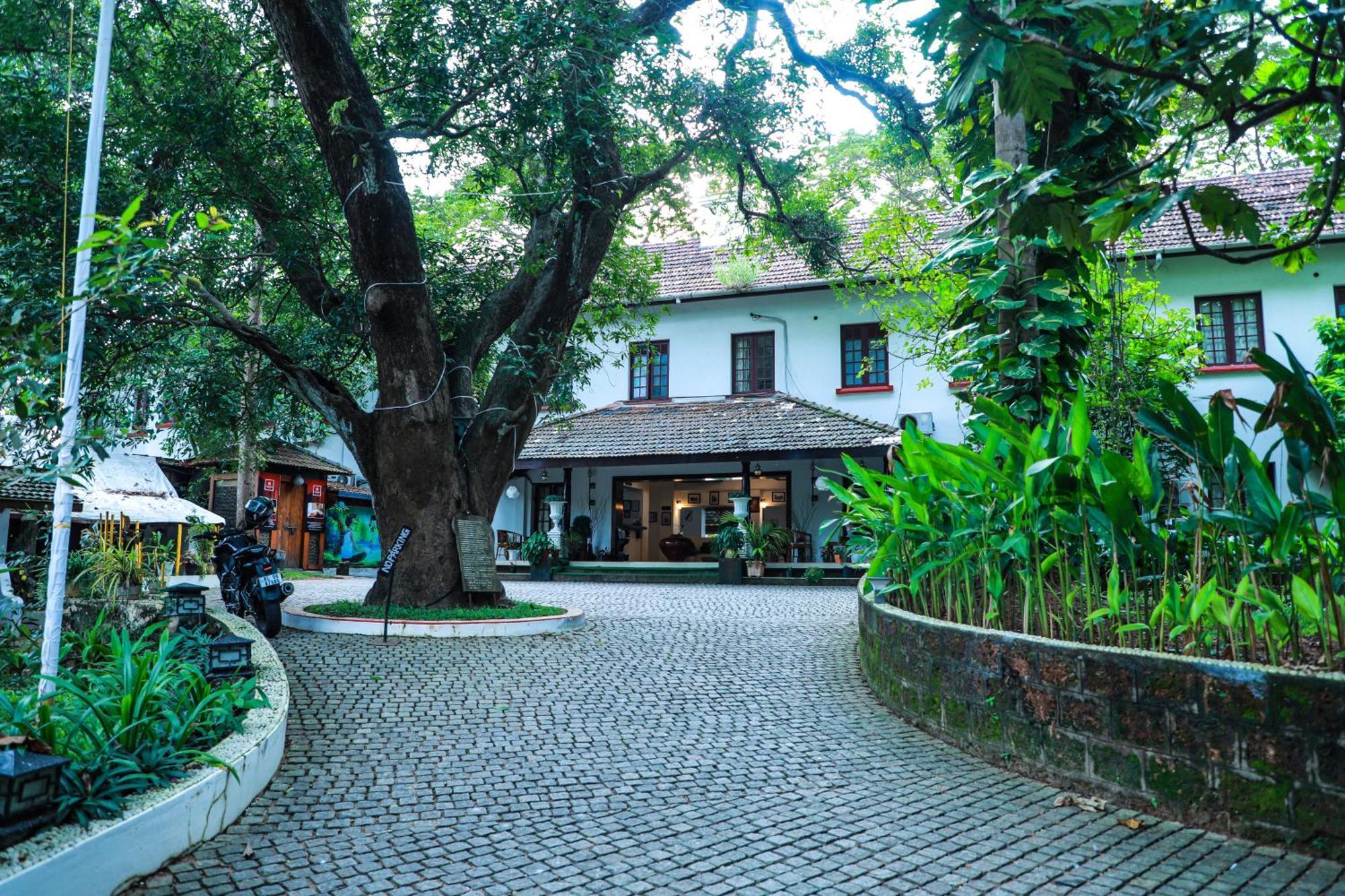 Old Lighthouse Bristow Hotel , Fort Kochi Екстериор снимка